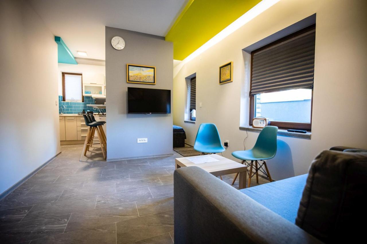 Gray Brick Apartment Subotica Exterior foto