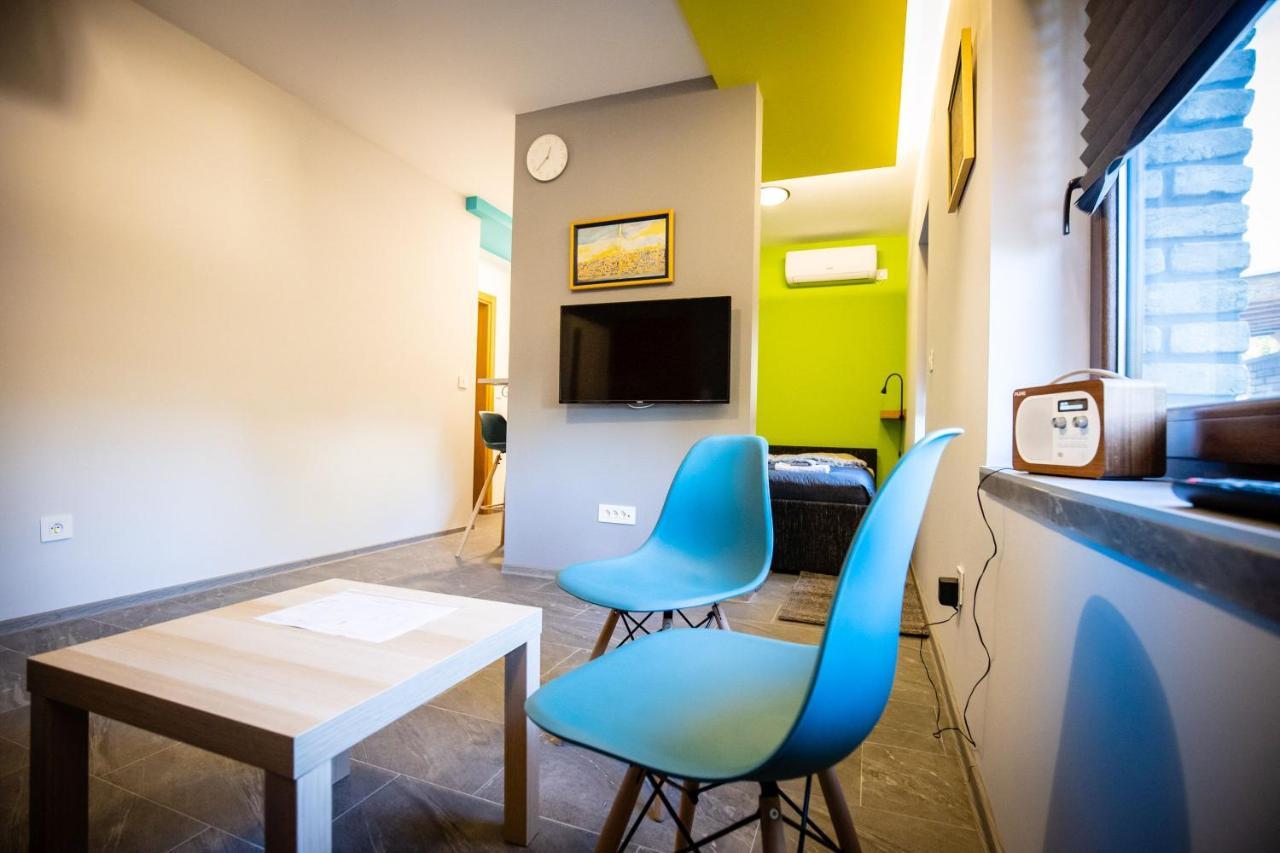 Gray Brick Apartment Subotica Exterior foto