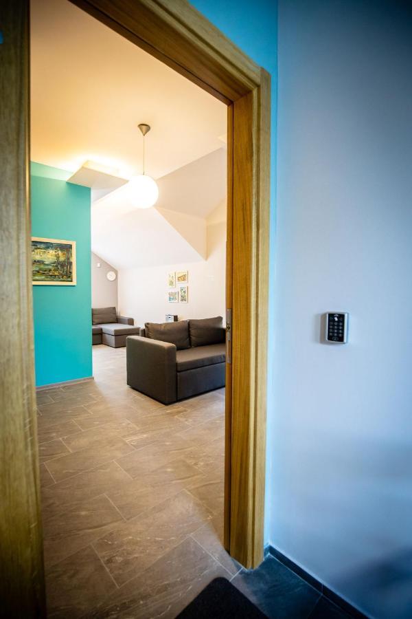 Gray Brick Apartment Subotica Exterior foto