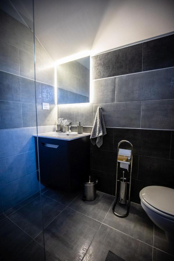 Gray Brick Apartment Subotica Exterior foto