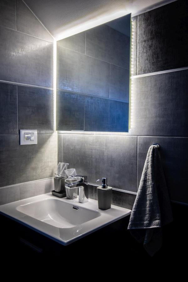 Gray Brick Apartment Subotica Exterior foto
