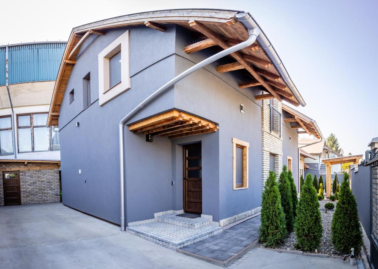 Gray Brick Apartment Subotica Exterior foto
